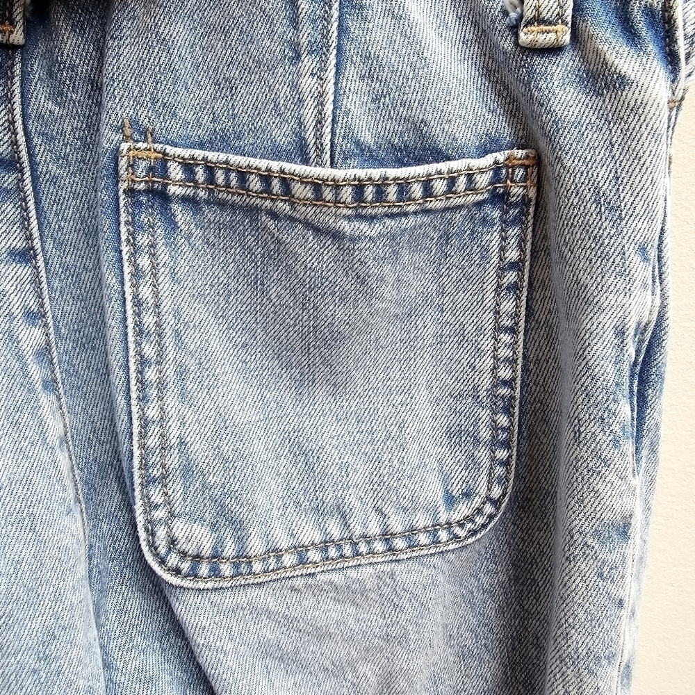 Old navy Light Denim Overalls with Bib Pocket, Coastal Cowgirl, Size L (Girls) - Picture 5 of 13